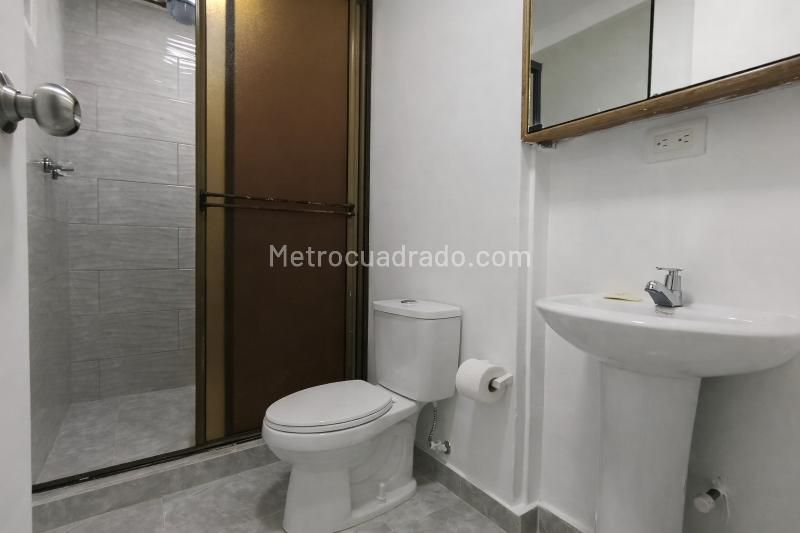 Spacious 5BR House in El Danubio - 8