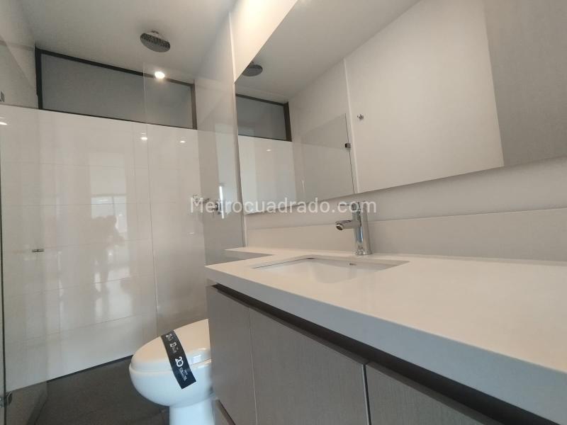 Luxury 2BR Apartment with Scenic Views in Altos Del Poblado - 3