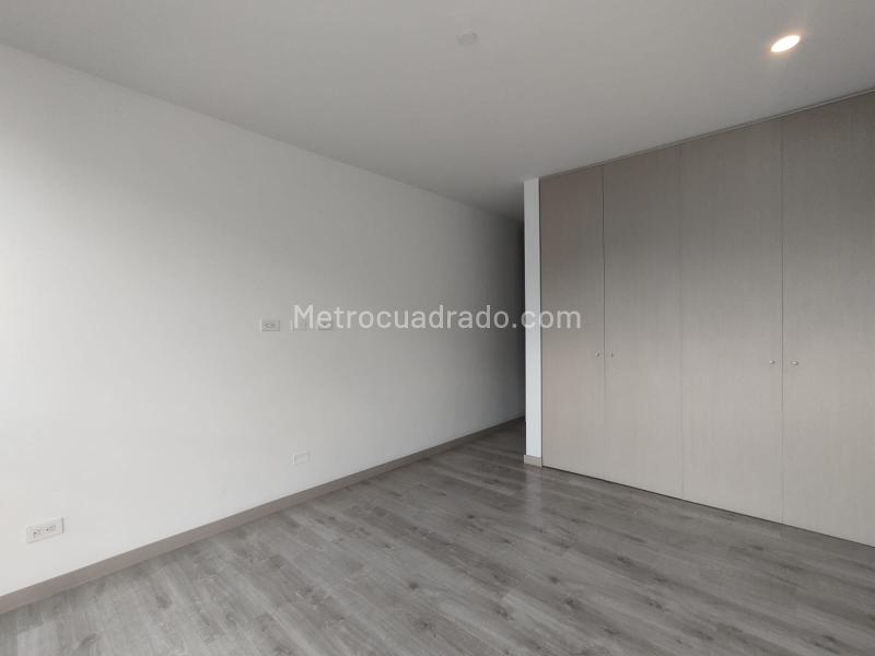 Luxury 2BR Apartment with Scenic Views in Altos Del Poblado - 7