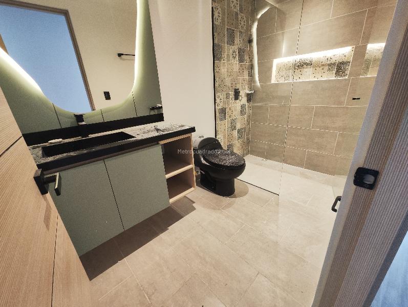 Stylish 2BR Apartment in Laureles Medellin - 6