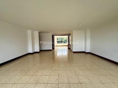 Apartamento de 3 alcobas en arriendo en El Campestre La Frontera, Medellín, 137 m² · foto 3 de 20