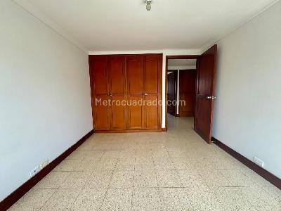 Apartamento de 3 alcobas en arriendo en El Campestre La Frontera, Medellín, 137 m² · foto 12 de 20