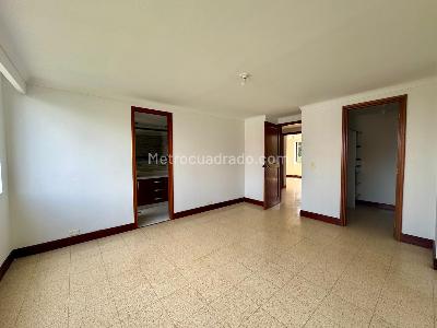 Apartamento de 3 alcobas en arriendo en El Campestre La Frontera, Medellín, 137 m² · foto 14 de 20