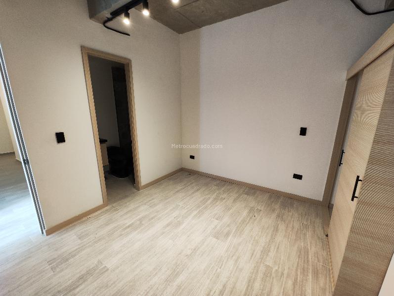 Estudio Nuevo de 1 Alcoba con Balcón cerca al Parque Laureles - 5