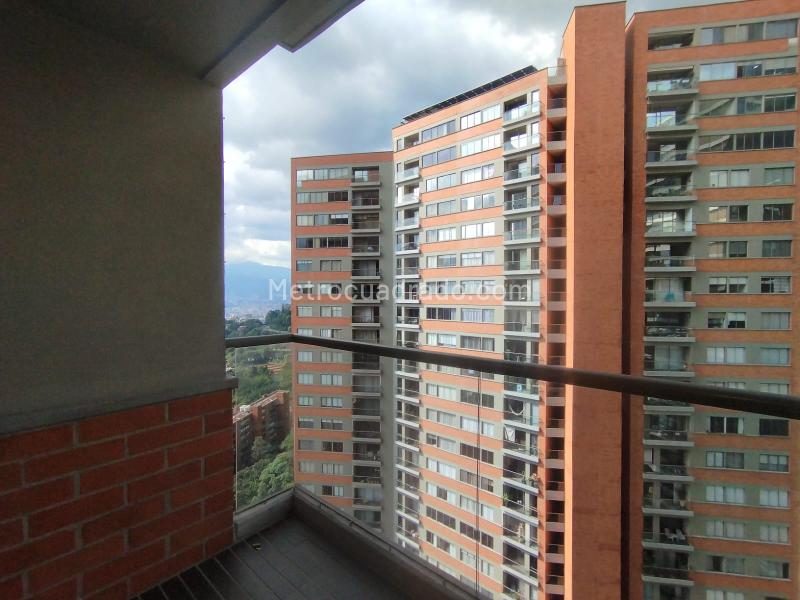 Charming 2BR Apartment in Altos Del Poblado - 9
