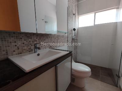 Casa en arriendo en Loma Del Atravesado, Envigado · foto 2 de 16