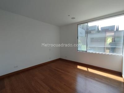 Casa en arriendo en Loma Del Atravesado, Envigado · foto 3 de 16