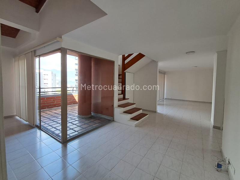 3BR Apartment in Milla De Oro (230 m²)