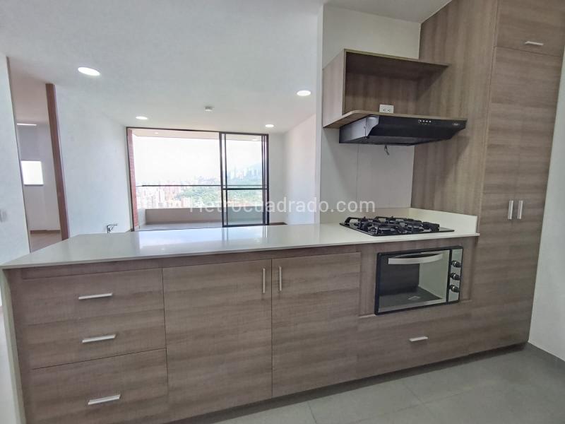 Apartamento en Arriendo, Loma Del Escobero Envigado, Envigado - 4