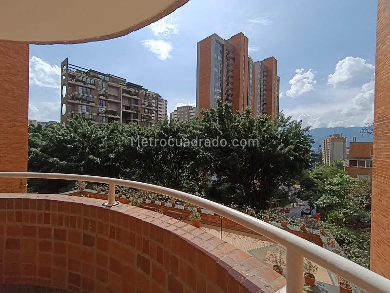 3BR Apartment in Castropol (137 m²)