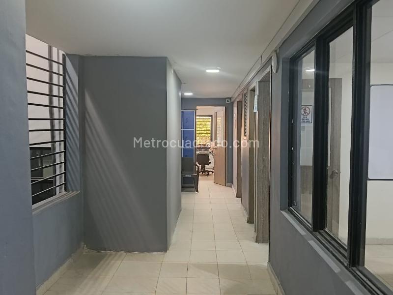 Local Comercial en Arriendo, Santa Isabel, Bogotá D.C. - Vista 2