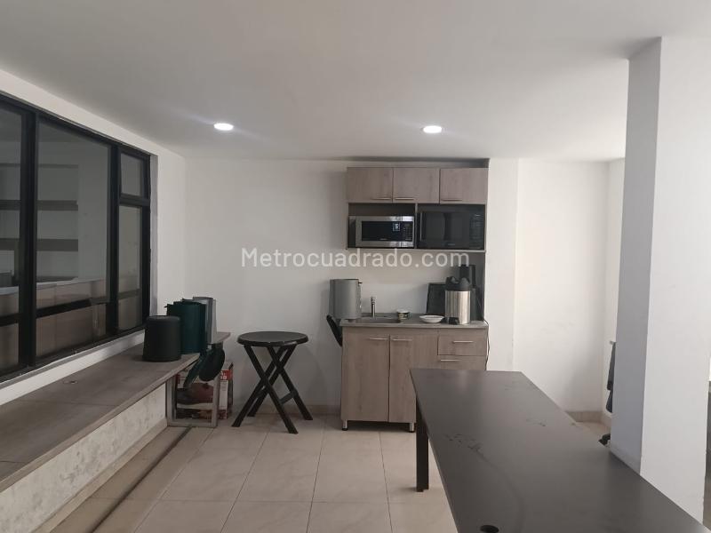 Local Comercial en Arriendo, Santa Isabel, Bogotá D.C. - Más