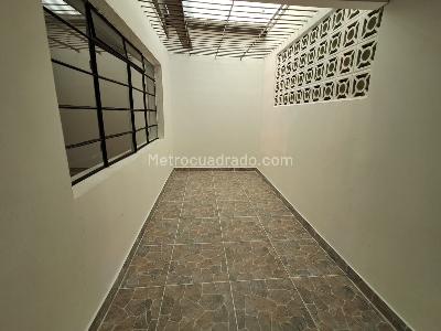 Casa en arriendo en Manila, Medellín · foto 9 de 19