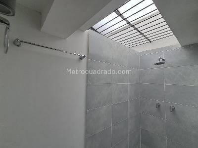 Casa en arriendo en Manila, Medellín · foto 18 de 19