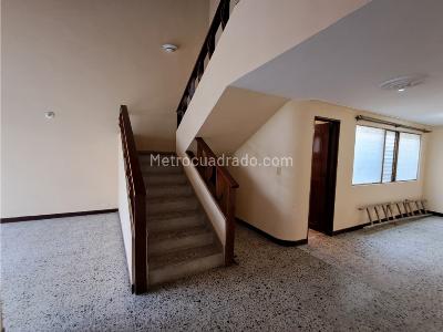 Apartamento de 4 alcobas en venta en Los Colores, Medellín, 139 m² · foto 5 de 20