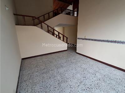 Apartamento de 4 alcobas en venta en Los Colores, Medellín, 139 m² · foto 6 de 20
