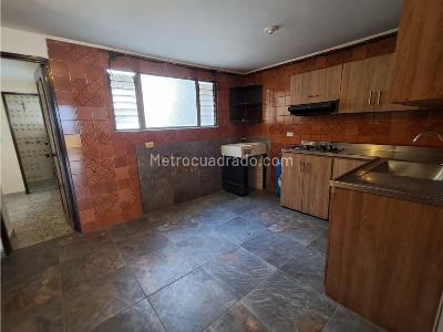 Apartamento de 4 alcobas en venta en Los Colores, Medellín, 139 m² · foto 10 de 20