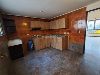 Apartamento de 4 alcobas en venta en Los Colores, Medellín, 139 m² · foto 11 de 20