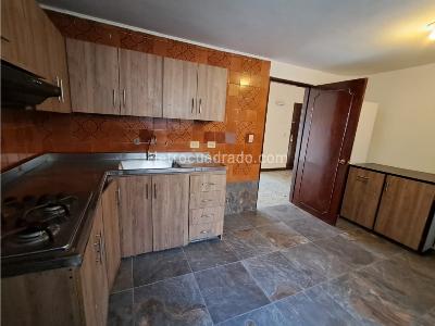 Apartamento de 4 alcobas en venta en Los Colores, Medellín, 139 m² · foto 12 de 20