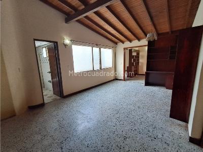 Apartamento de 4 alcobas en venta en Los Colores, Medellín, 139 m² · foto 13 de 20