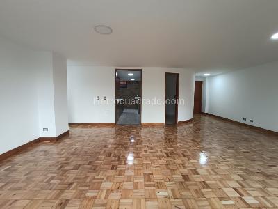 Apartamento de 3 alcobas en arriendo en Las Lomas, Medellín, 180 m² · foto 2 de 20