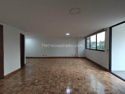Apartamento de 3 alcobas en arriendo en Las Lomas, Medellín, 180 m² · foto 3 de 20