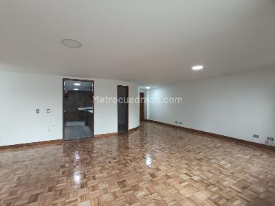 Apartamento de 3 alcobas en arriendo en Las Lomas, Medellín, 180 m² · foto 6 de 20