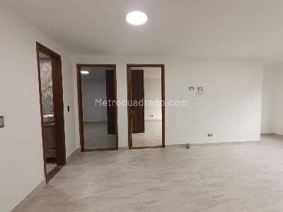 Apartamento de 3 alcobas en arriendo en Las Lomas, Medellín, 180 m² · foto 8 de 20