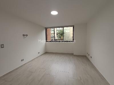 Apartamento de 3 alcobas en arriendo en Las Lomas, Medellín, 180 m² · foto 11 de 20