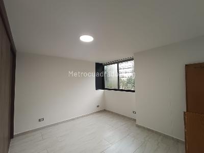 Apartamento de 3 alcobas en arriendo en Las Lomas, Medellín, 180 m² · foto 17 de 20