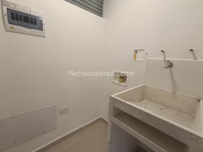 Apartamento de 3 alcobas en arriendo en Loma San Jose Sabaneta, Sabaneta, 67 m² · foto 10 de 20