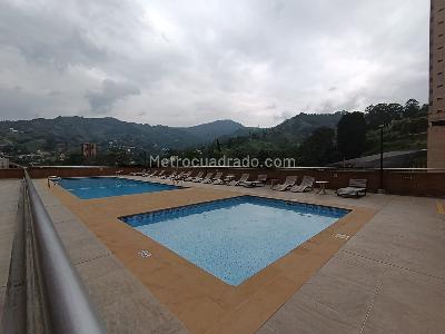 Apartamento de 3 alcobas en arriendo en Loma San Jose Sabaneta, Sabaneta, 67 m² · foto 16 de 20