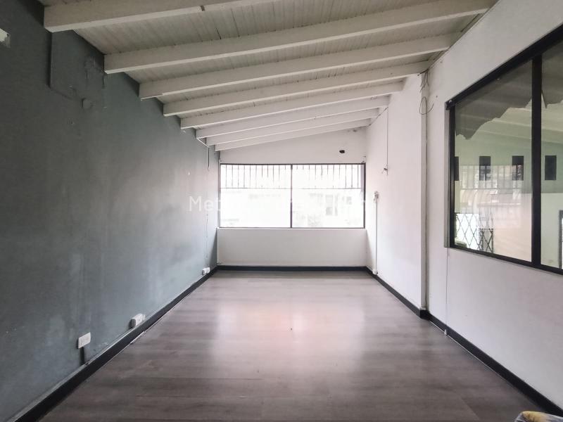 Casa Comercial en Arriendo en Las Acacias, Laureles (350 m²) - 4