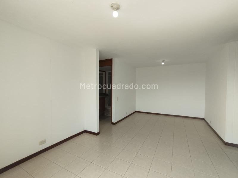 Apartamento Encantador de 3 Alcobas en Aguacatala - 4