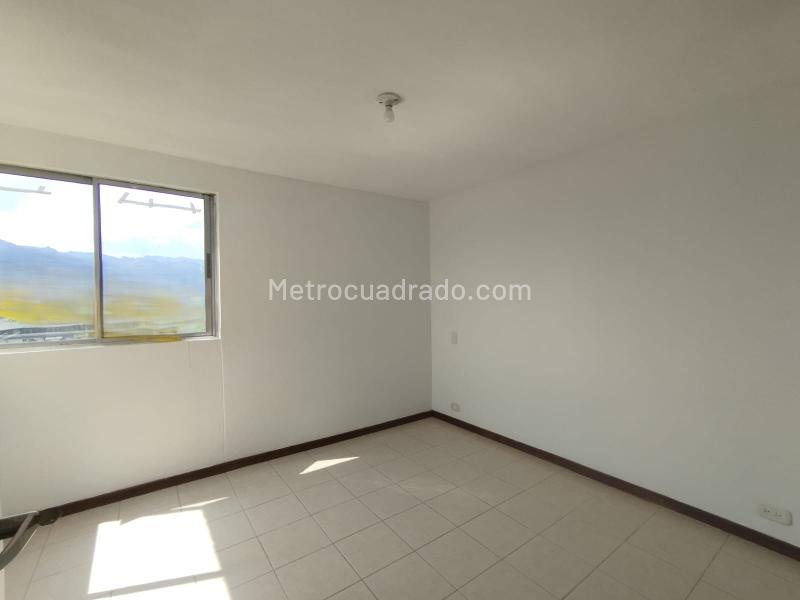 Apartamento Encantador de 3 Alcobas en Aguacatala - 8