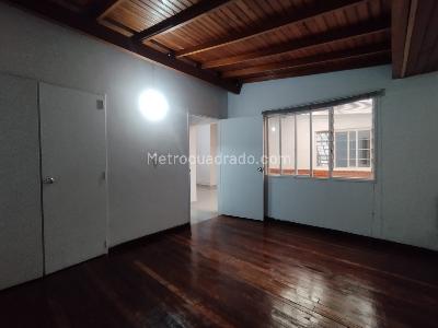 Casa de 5 alcobas en arriendo en Laureles Medellin, Medellín, 340 m² · foto 3 de 20