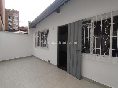 Casa de 5 alcobas en arriendo en Laureles Medellin, Medellín, 340 m² · foto 9 de 20