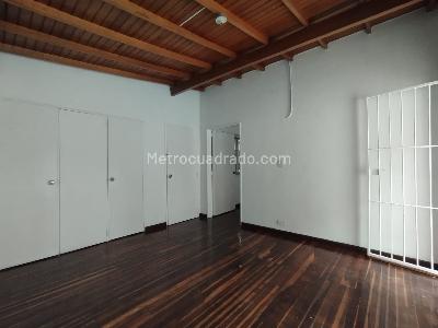 Casa de 5 alcobas en arriendo en Laureles Medellin, Medellín, 340 m² · foto 10 de 20