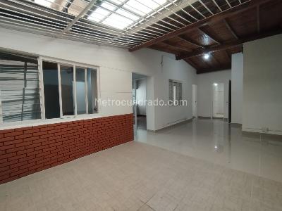 Casa de 5 alcobas en arriendo en Laureles Medellin, Medellín, 340 m² · foto 13 de 20