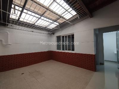 Casa de 5 alcobas en arriendo en Laureles Medellin, Medellín, 340 m² · foto 15 de 20