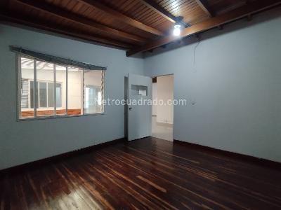 Casa de 5 alcobas en arriendo en Laureles Medellin, Medellín, 340 m² · foto 16 de 20