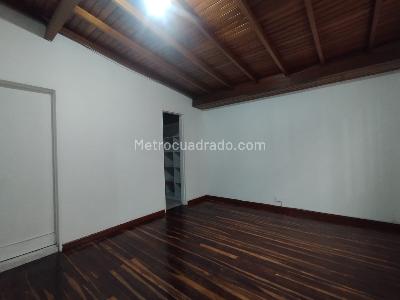Casa de 5 alcobas en arriendo en Laureles Medellin, Medellín, 340 m² · foto 17 de 20