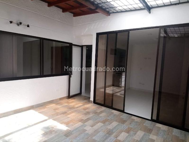 Apartamento Amplio de 3 Alcobas en La Palma - 9