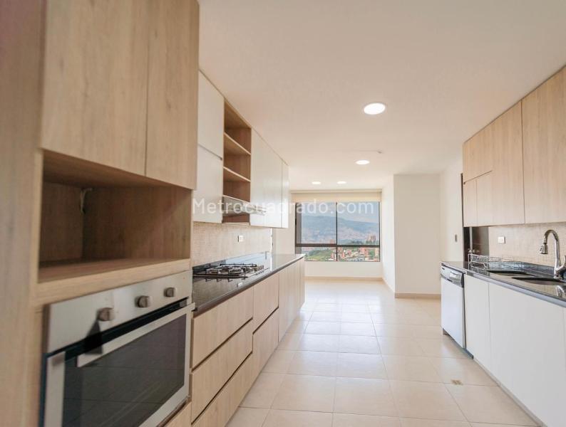Modern 3BR Apartment for Rent in La Calera with Green Areas - 5