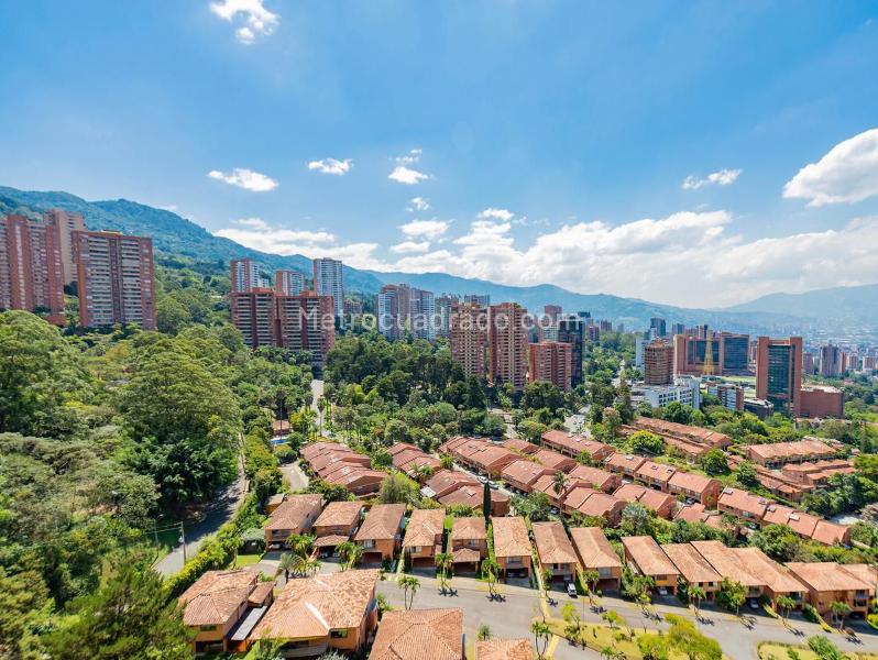 Modern 3BR Apartment for Rent in La Calera with Green Areas - 9