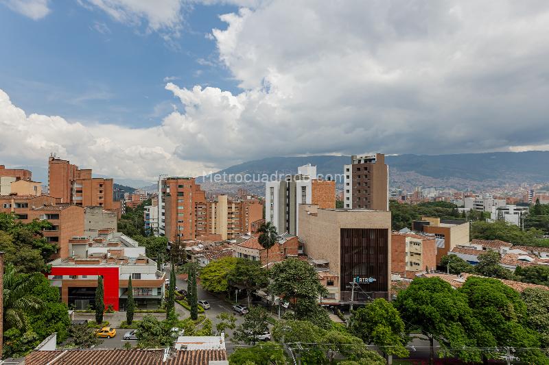 Modern 3BR Apartment in Laureles Medellin - 2