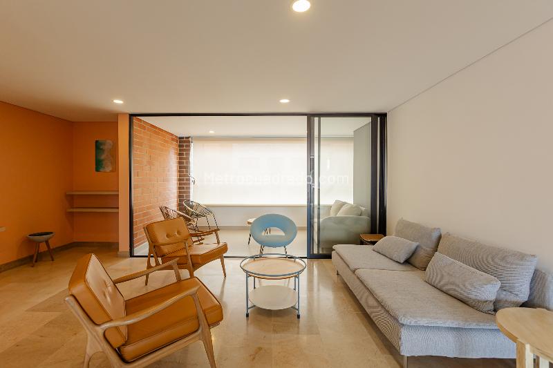 Modern 3BR Apartment in Laureles Medellin - 3