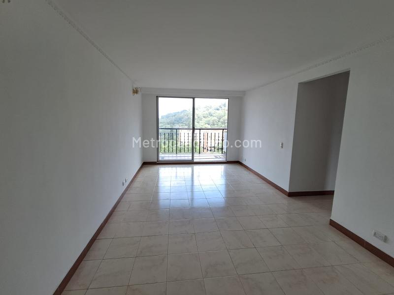 Apartamento acogedor de 3 Alcobas en Las Palmas, Medellín