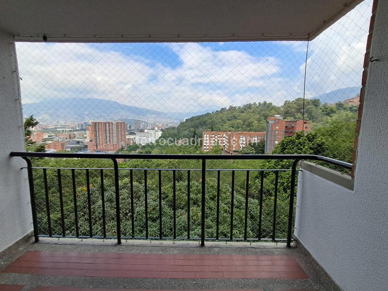 Apartamento acogedor de 3 Alcobas en Las Palmas, Medellín - 4