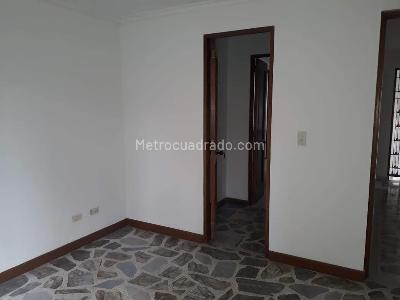 Apartamento en arriendo en San Lucas, Medellín · foto 10 de 16